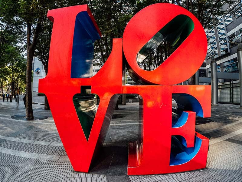 Why Manhattan Beach is getting one of those iconic ‘LOVE’ sculptures